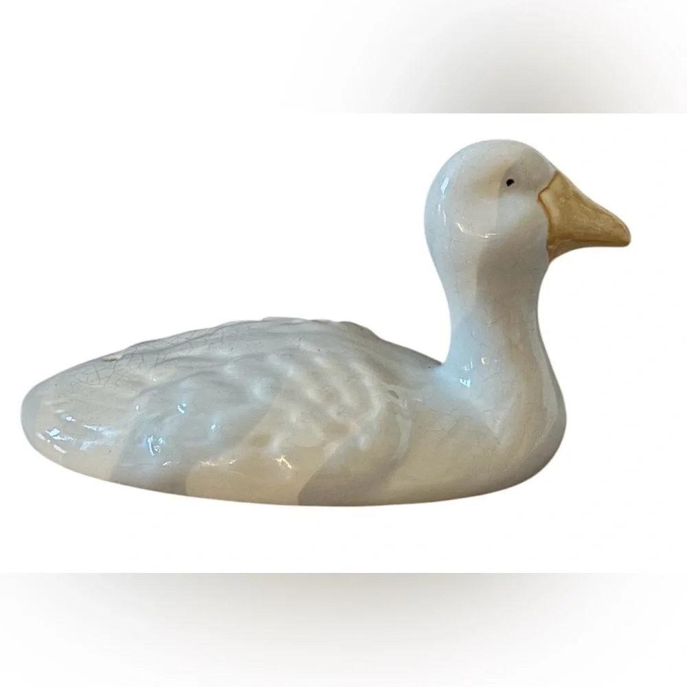 Vintage ceramic duck casserole dish with lid 2 two pieces